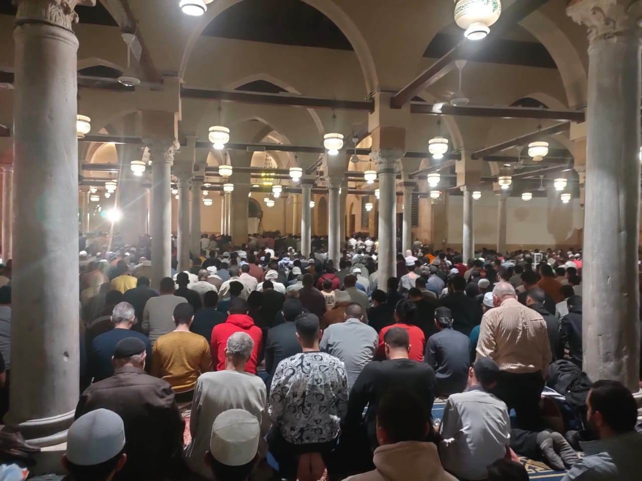 الجامع الأزهر كامل العدد في ليلة القدر