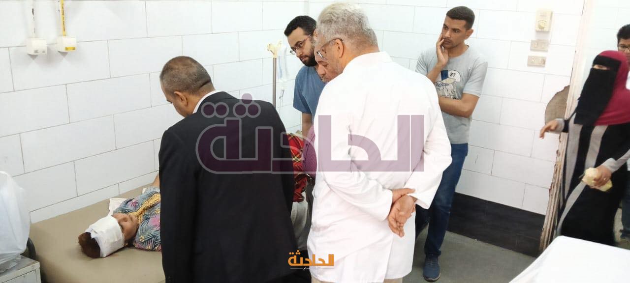 انهيار عقار مكون من 3 طوابق بقنا