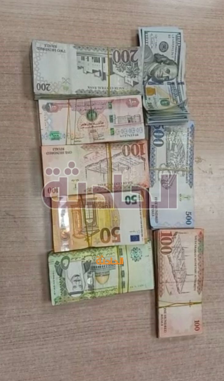 ضبط 4 أشخاص وسيدتين لمحاولتهم تهريب عملات أجنبية بمطار القاهرة