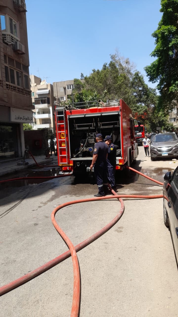 حريق في بيوتي سنتر أعلى مستشفى العيون بشارع بالهرم