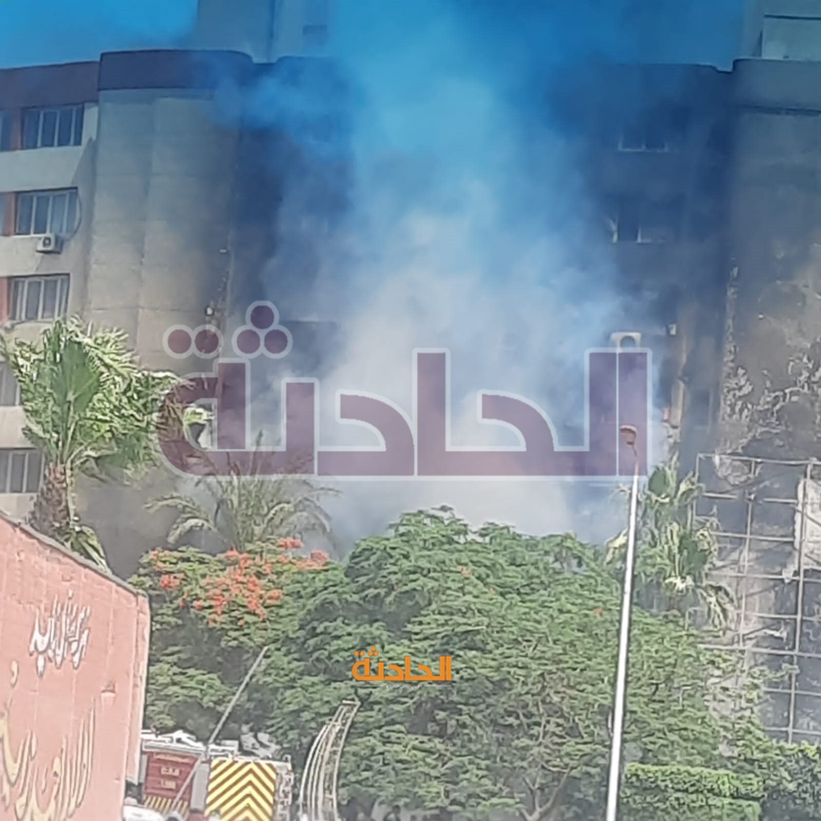 أول صور لجهاز مدينة 15 مايو المشتعل