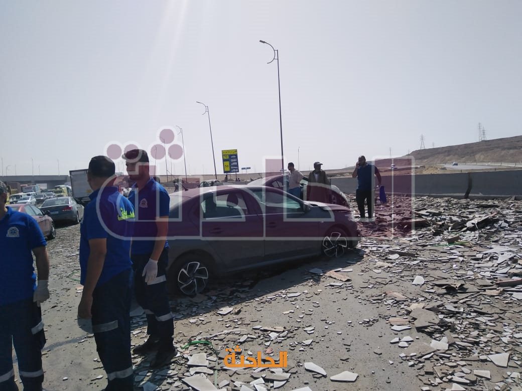 حادث تصادم مروع بين 5 سيارات أعلي الطريق الدائري الأوسطي