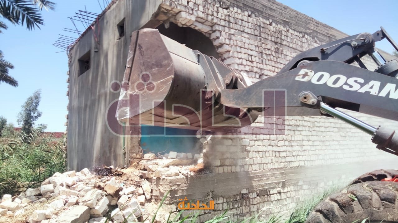إزالة 37 حالة تعدي علي أملاك الدولة بالعياط والبدرشين والحوامدية