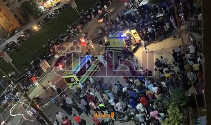 مصرع طبيب وابنته أسفل عجلات سيارة في مصر الجديدة