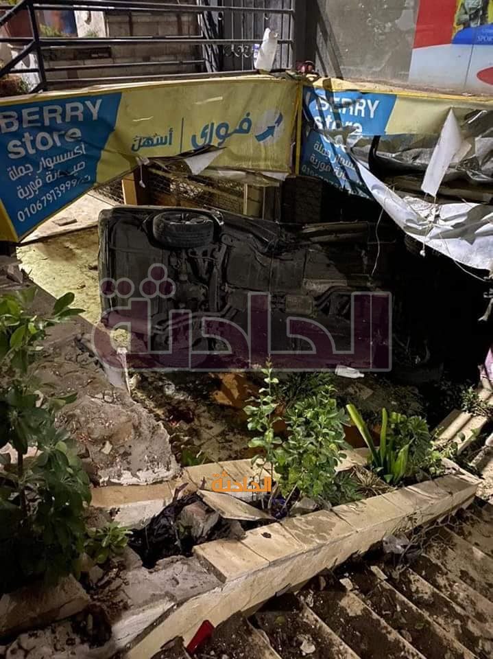 مصرع طبيب وابنته أسفل عجلات سيارة في مصر الجديدة