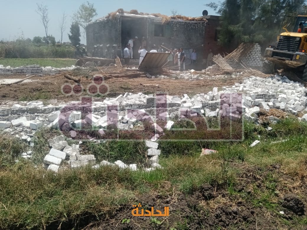 إزالة 113 حالة تعدي على مساحة 18 فدان بمحافظ كفر الشيخ