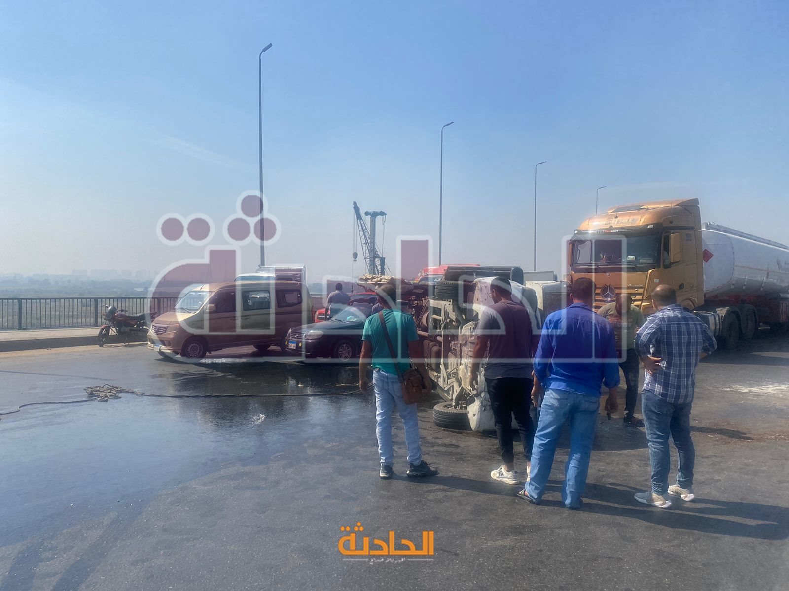 زحام مرورى أعلي الطريق الدائري بسبب انقلاب سيارة بضائع