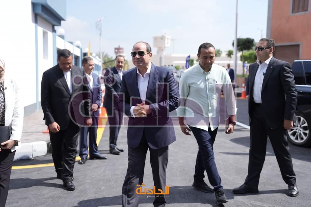 زيارة الرئيس السيسي لقرية الأبعادية