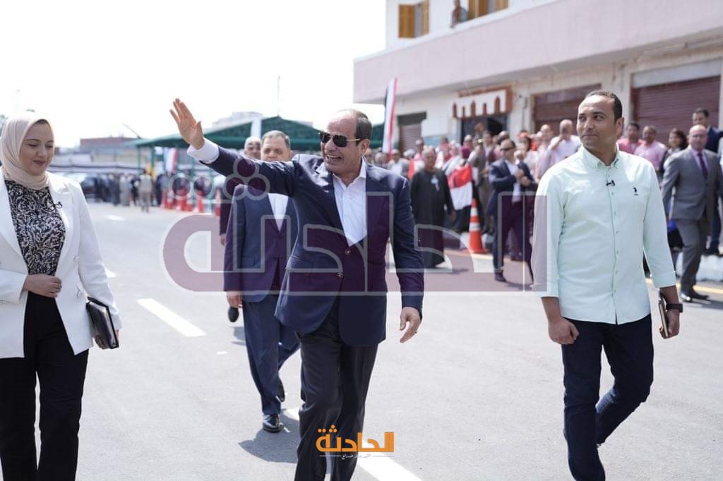 زيارة الرئيس السيسي لقرية الأبعادية