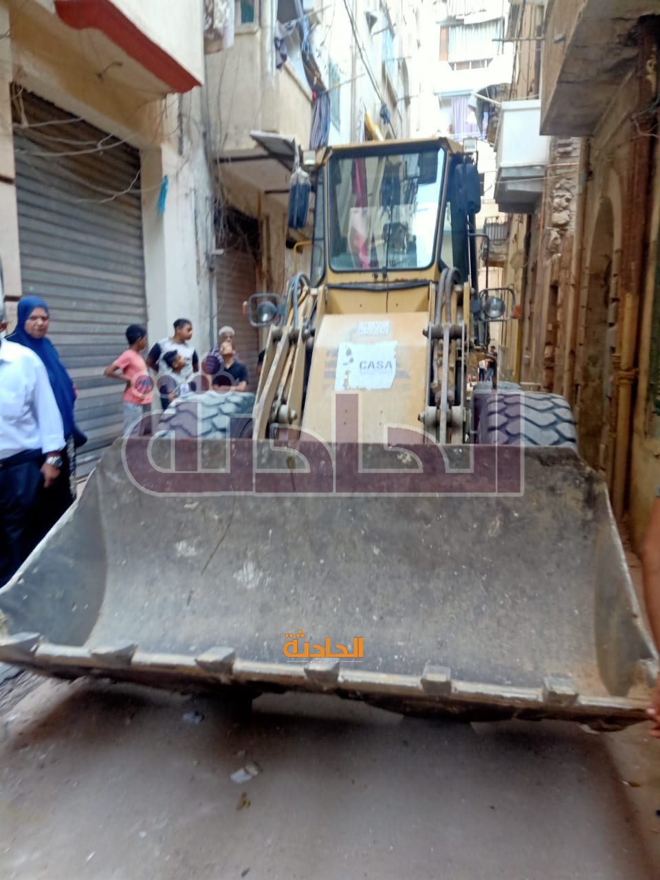 انهيار عقار مكون من 5 طوابق في وسط الإسكندرية واخلاء 3 مباني مجاورة