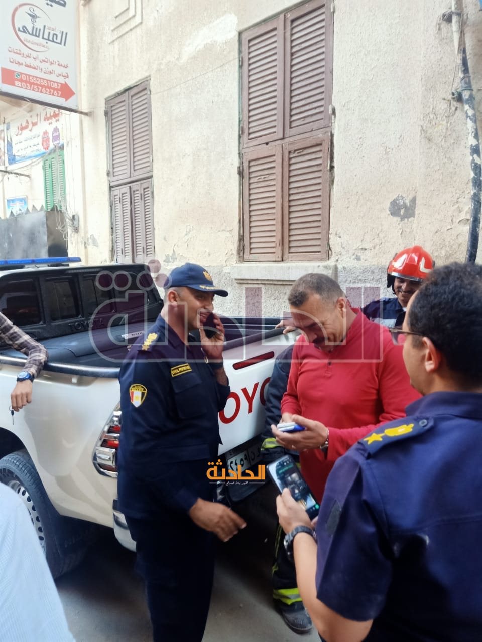 انهيار عقار مكون من 5 طوابق في وسط الإسكندرية واخلاء 3 مباني مجاورة