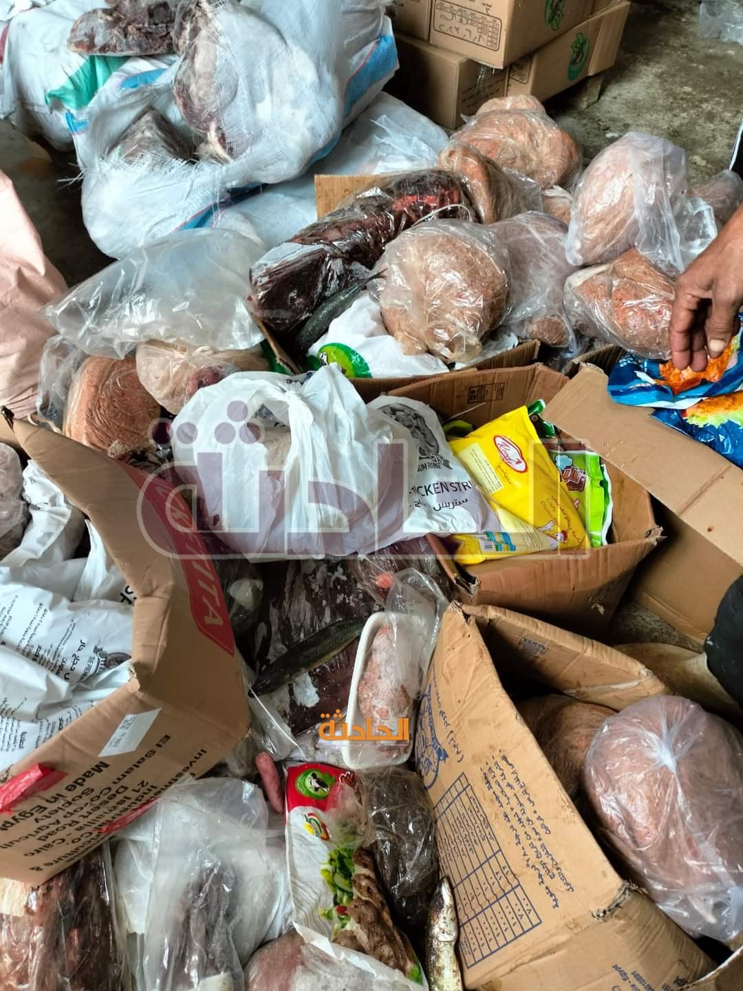 ضبط طن مصنعات لحوم غير صالحة للاستهلاك الآدمي بالجيزة