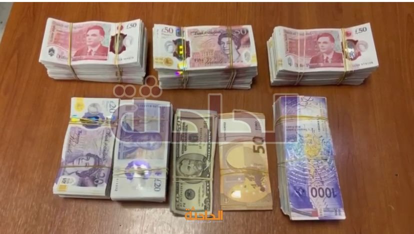 ضبط 3 أشخاص لمحاولتهم تهريب عملات أجنبية بمطار القاهرة