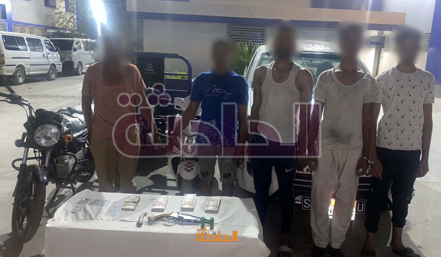 ضبط تشكيلين عصابيين لسرقة الدراجات النارية والسيارات بالبساتين