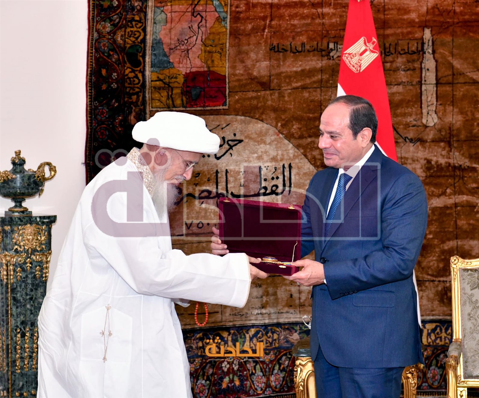 الرئيس السيسي يستقبل سلطان طائفة البهرة بالهند ويمنحه وشاح النيل تقديراً لجهوده