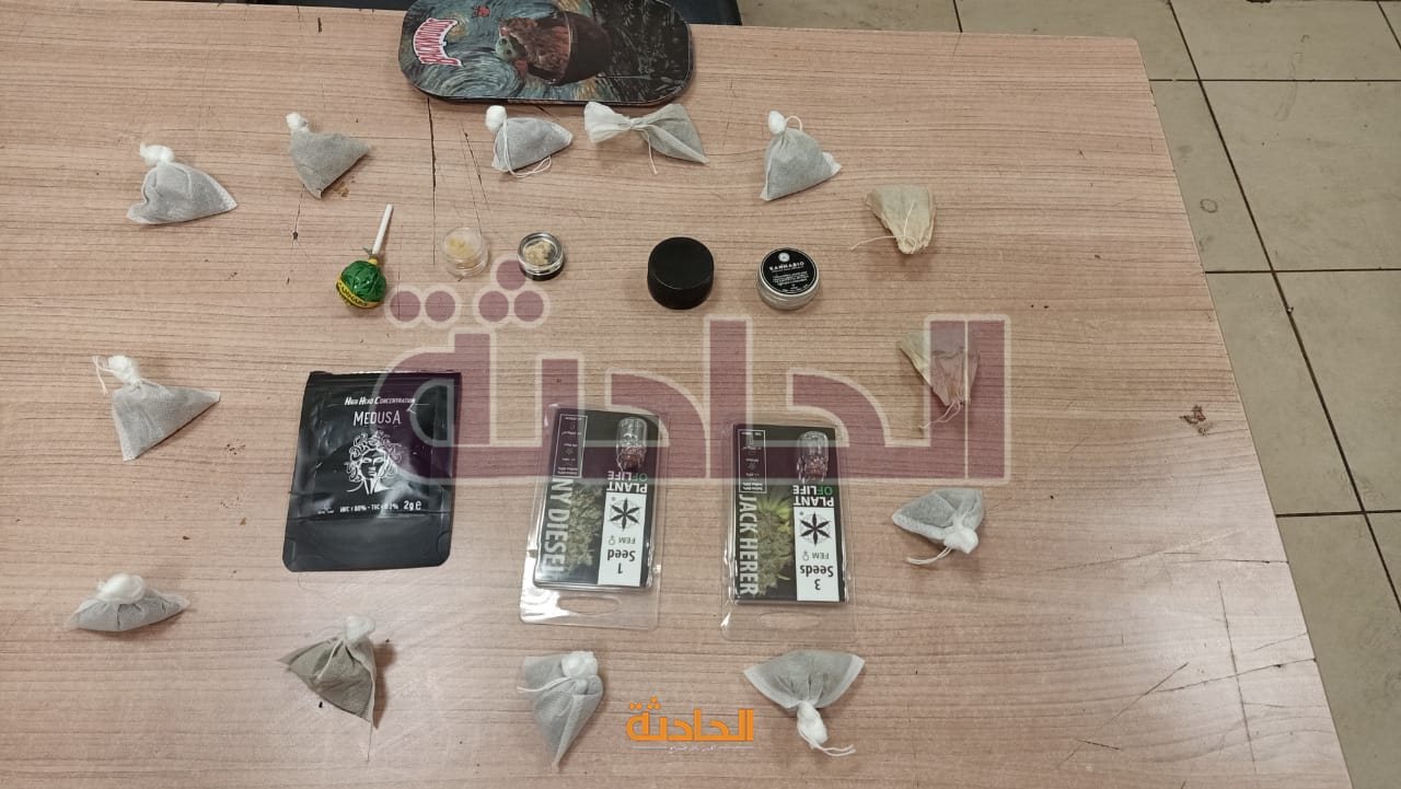 ضبط 4 ركاب بحوزتهم ماريجوانا وترامادول وسن الفيل في مطار القاهرة