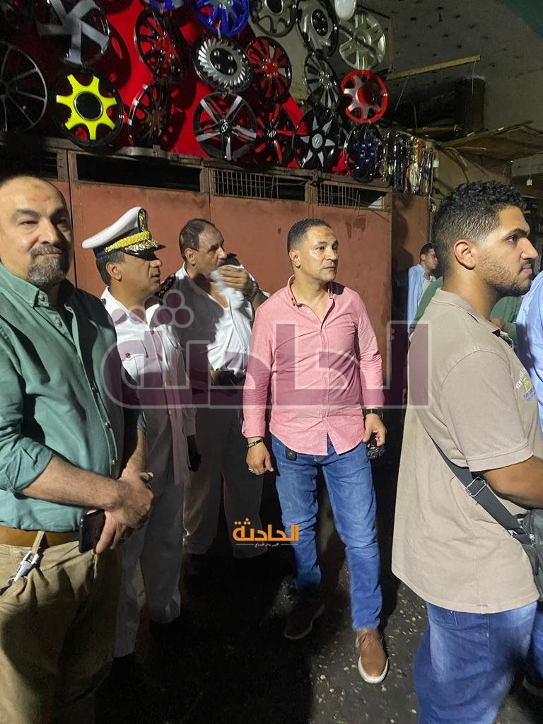 حريق يلتهم محتويات محل قطع غيار سيارات في سوق التوفيقية