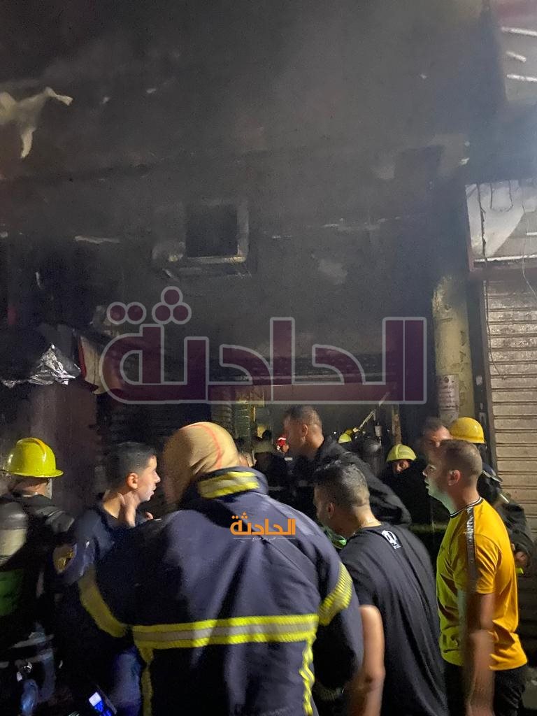 حريق يلتهم محتويات محل قطع غيار سيارات في سوق التوفيقية