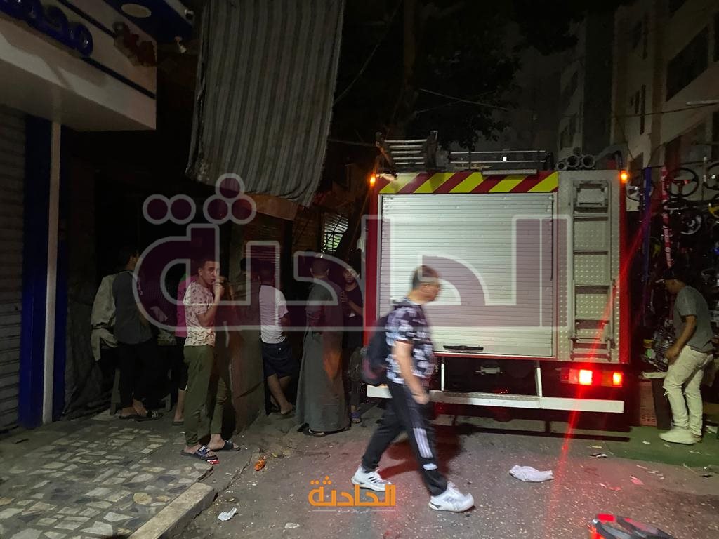 حريق يلتهم محتويات محل قطع غيار سيارات في سوق التوفيقية