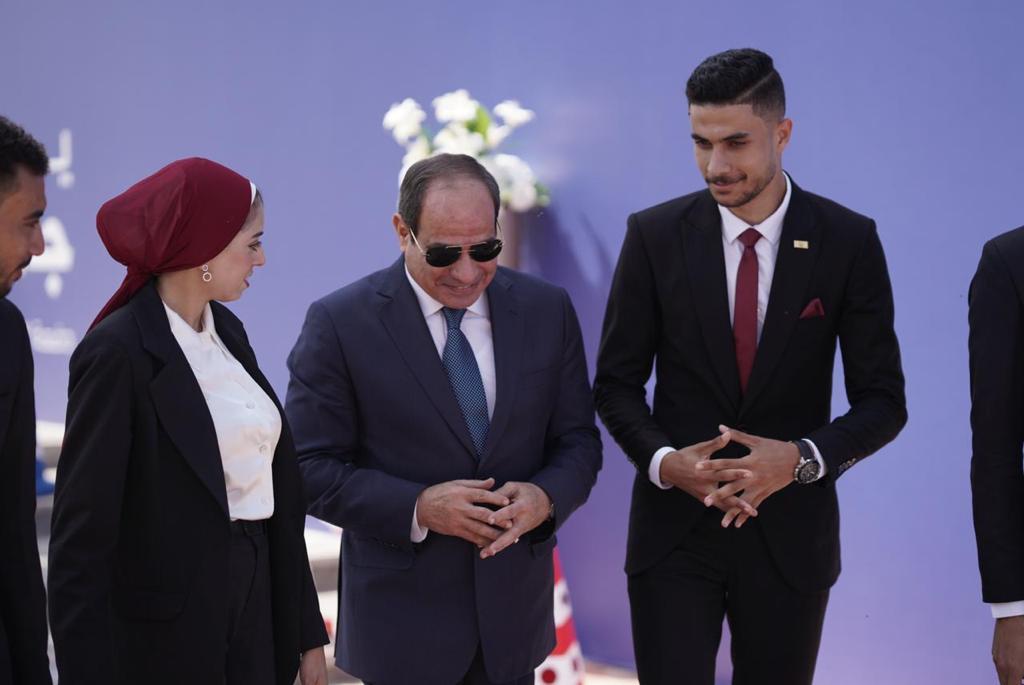 السيسي يلتقي عددا من رؤساء وممثلي اتحادات الطلاب
