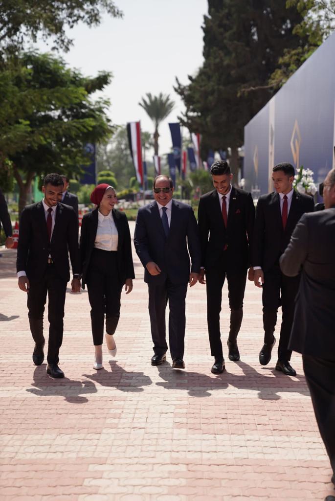 السيسي يلتقي عددا من رؤساء وممثلي اتحادات الطلاب