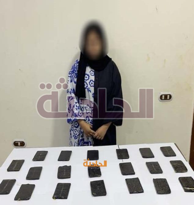 ضبط فتاتين بحوزتهما 5 كيلو حشيش بالعريش 