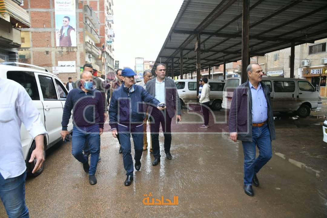 جهود الوحدات المحلية لرفع مياه الأمطار ببسيون