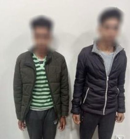 القبض على عاطلين لتهديد الطالبات بسلاح أبيض