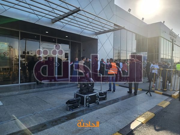 المصريون يتوافدون على مقر السفارة بالكويت للتصويت في الانتخابات الرئاسية