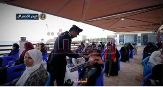 الداخلية: توزيع مساعدات عينية على المرأة المعيلة بالمحافظات