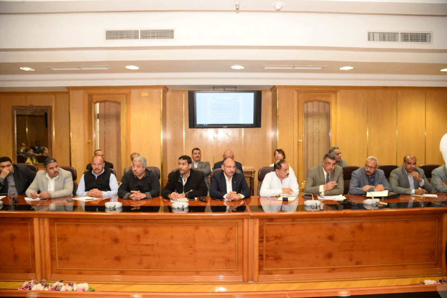 محافظ أسيوط يراجع الاستعدادات للانتخابات الرئاسية