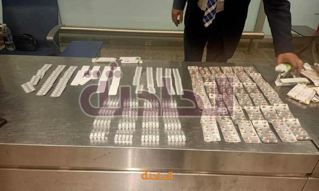 إحباط تهريب ممنوعات ومخدرات في مطار القاهرة
