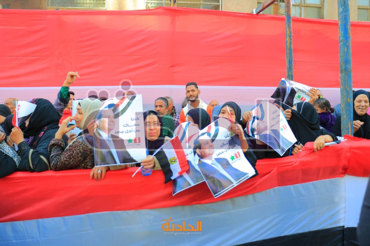 عبد الباسط حمود يدلى بصوته في الانتخابات الرئاسية