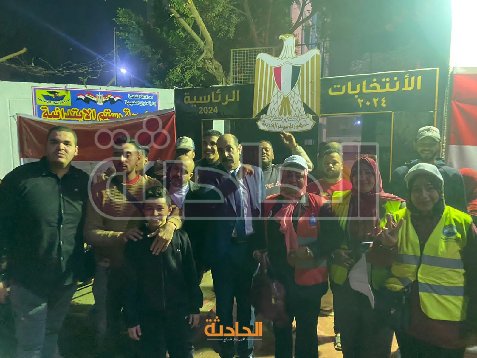 زحام من المواطنين أمام لجان الانتخابات الرئاسية في حلوان