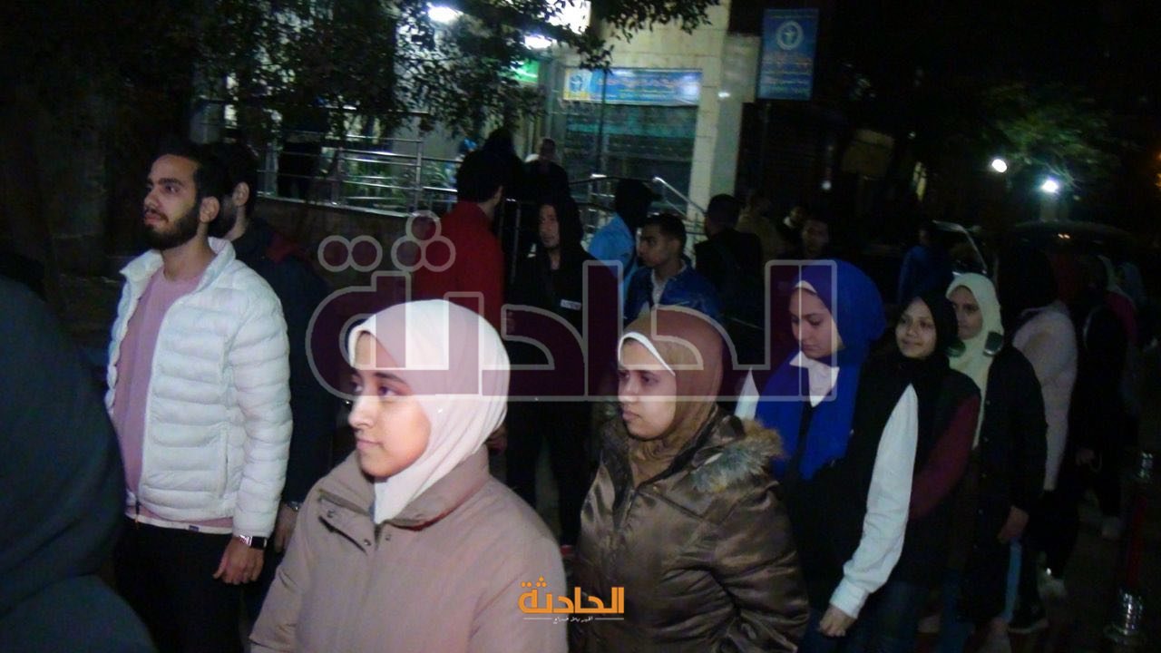 استمرار التصويت في لجنيتن بالبساتين وعين شمس بعد 9 مساءا