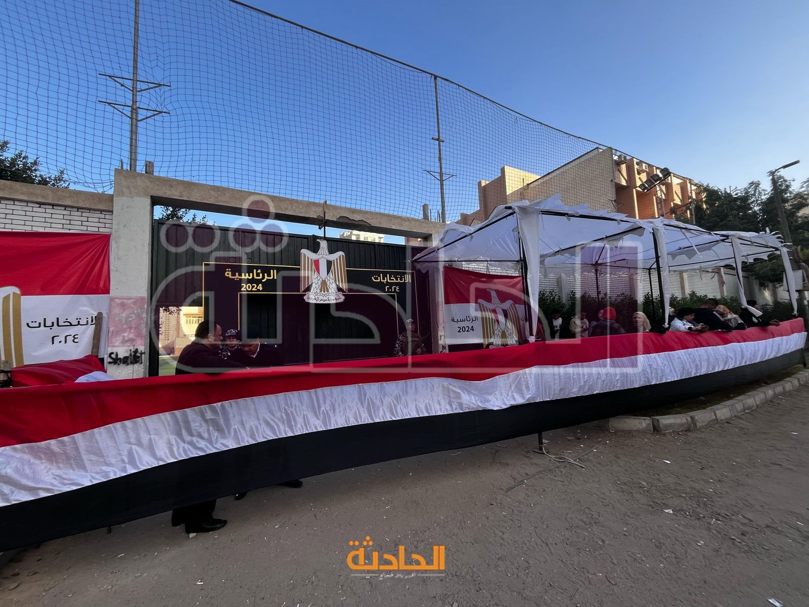 حضور لافت للمواطنين أمام المقار الانتخابية بمدينة نصر والساحل