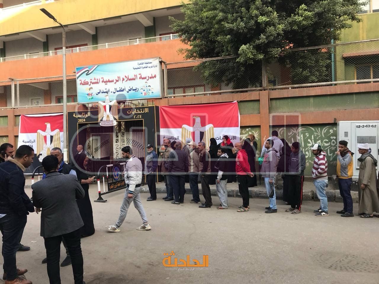 حضور لافت للمواطنين أمام المقار الانتخابية بمدينة نصر والساحل