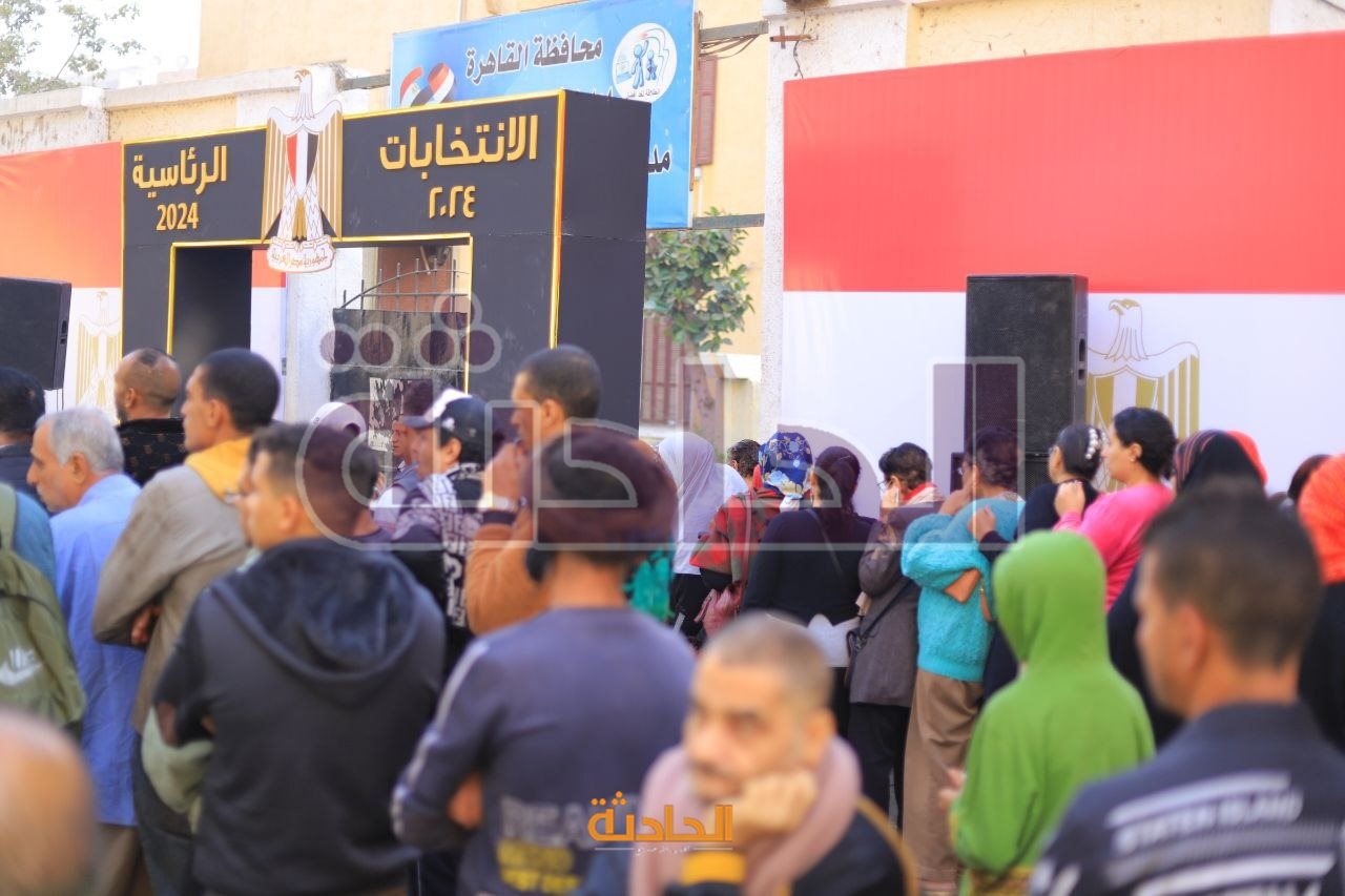 زحام المواطنين أمام لجان المعصرة والرحاب والبساتين للإدلاء بأصواتهم بانتخابات الرئاسة