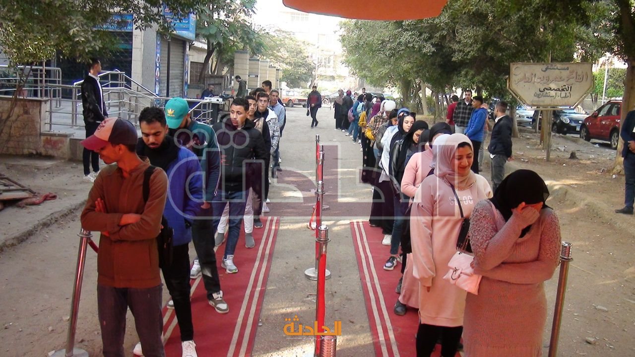 زحام المواطنين أمام لجان المعصرة والرحاب والبساتين للإدلاء بأصواتهم بانتخابات الرئاسة
