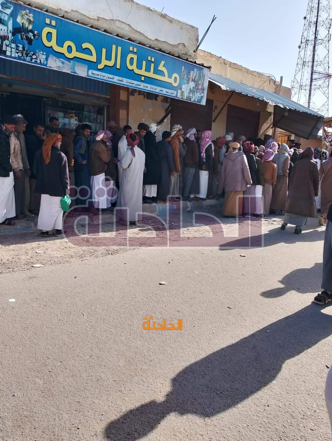 احتشاد الناخبين أمام اللجان الانتخابية بمطروح