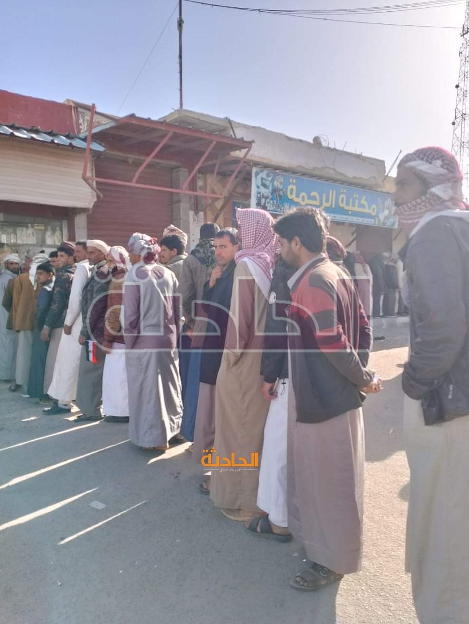 احتشاد الناخبين أمام اللجان الانتخابية بمطروح