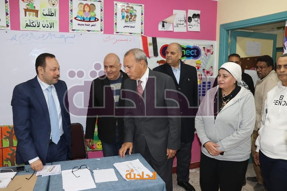 جموع غفيرة من المواطنين في الخصوص والخانكة أمام المقار الانتخابية