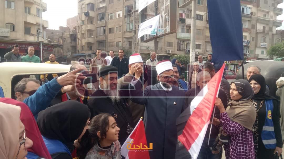 احتشاد المواطنين على اللجان الانتخابية بالغربية