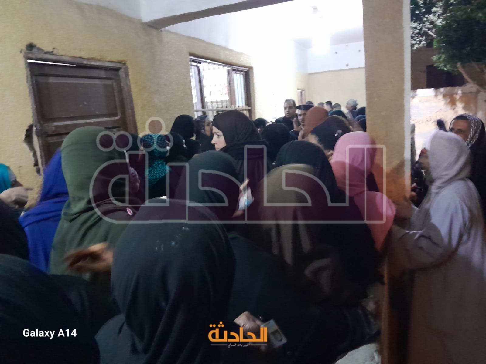 إقبال كثيف من الناخبين بقنا خلال الدقائق الأخيرة من انتخابات الرئاسة