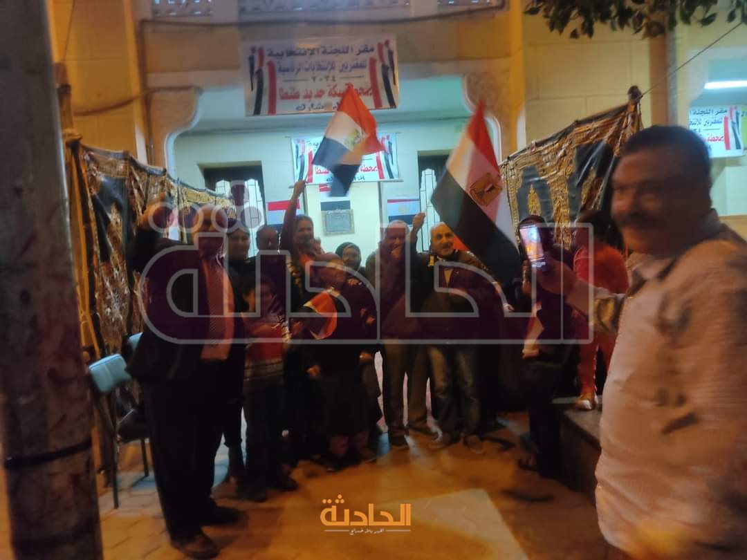 تزاحم المواطنين بالغربية أمام اللجان الانتخابية للإدلاء بأصواتهم