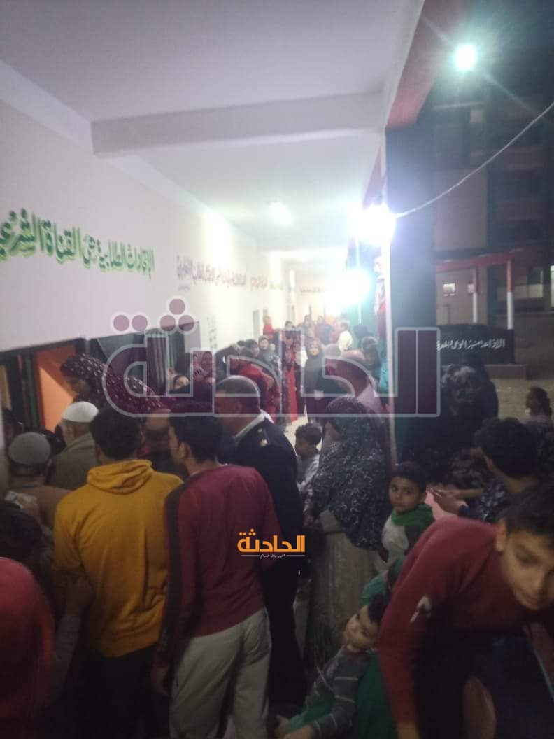 تزاحم المواطنين بالغربية أمام اللجان الانتخابية للإدلاء بأصواتهم