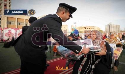 الداخلية توزع كراتين وبطاطين مساعدات على السيدات الأكثر احتياجًا