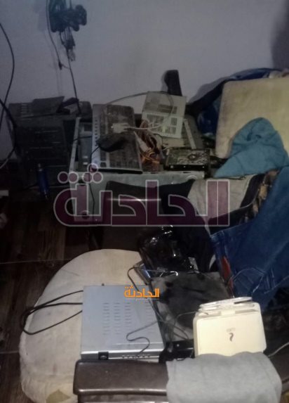 محطات بث تليفزيوني ومحال بيع أجهزة فك الشفرات