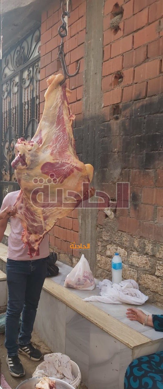 حملات على المخابز البلدية والأسواق