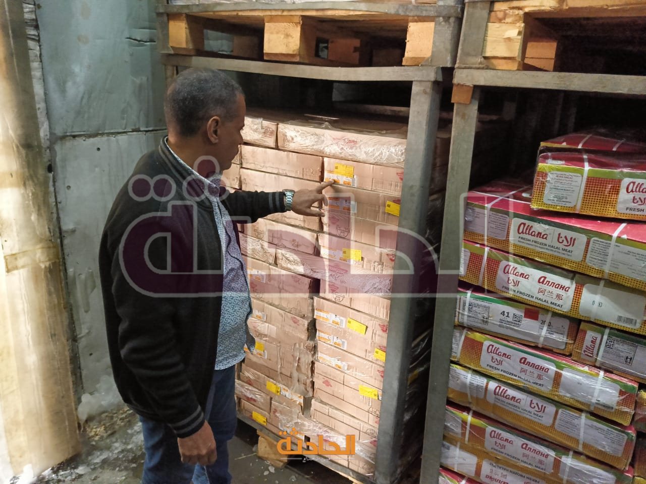 ضبط لحوم ودواجن فاسدة داخل محال ومطاعم شهيرة بالجيزة